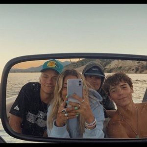 Meet your Posher, Kirra